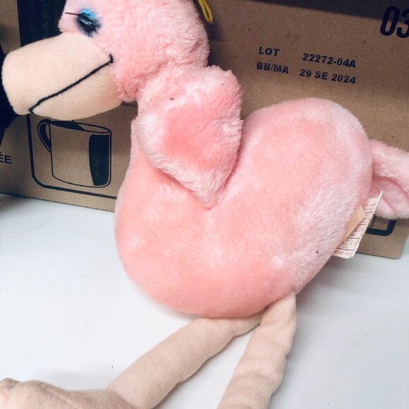🦩1987 Vintage Russ Laverne Flamingo Plush 8" Pink Stuffed Animal Toy made Korea - Picture 2 of 3